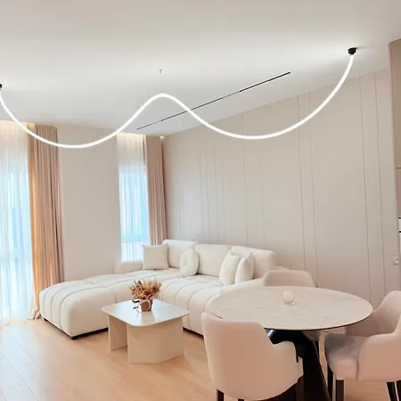 Solix Loft Center ティラナ